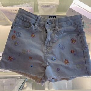 GAP Light Gray Embroidered Daisy Jean Shorts